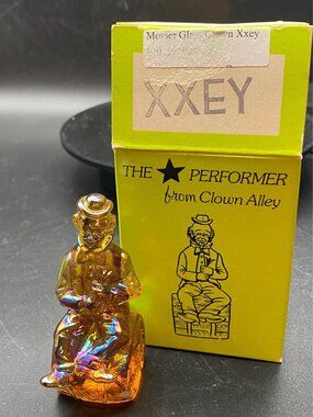 Mosser Clown Carnival Amber XXEY